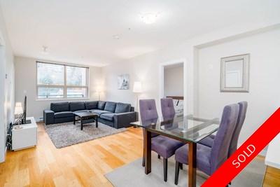 Norgate Condo for sale:  2 bedroom 910 sq.ft. (Listed 2019-02-20)